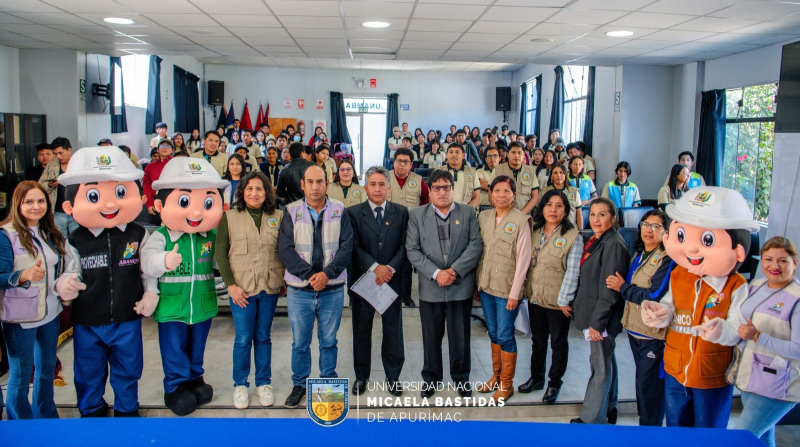 Gran jornada universitaria de recolección y sensibilización ambiental en manejo de residuos sólidos