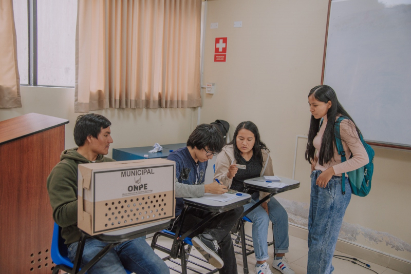 Estudiantes acuden a las urnas para elegir a la nueva Junta Directiva del FEU