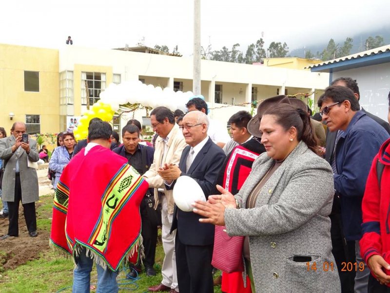Unamba realiza colocación de la primera piedra para inicio de la construcción del pabellón de la Facultad de Educación y Ciencias Sociales