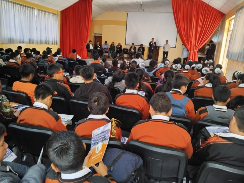 Docentes de la UNAMBA realizan taller de Fortalecimiento en Ciencias Básicas dirigido a escolares del distrito de Huancarama