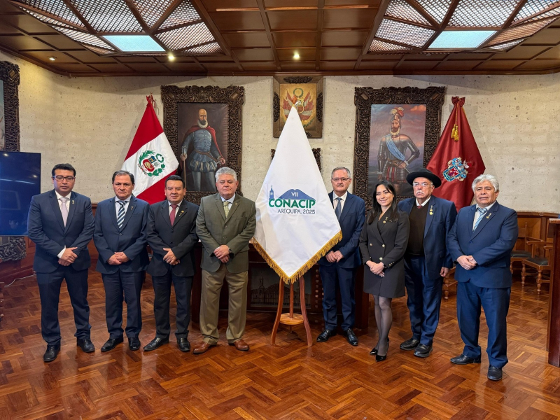 UNAMBA presente en reunión para la organización del VII Congreso Nacional de Ciencia Política en Arequipa