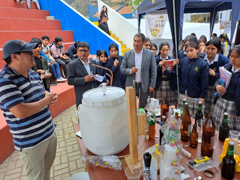 UNAMBA realiza feria de incubadora de empresas y exposición de la producción científica intelectual