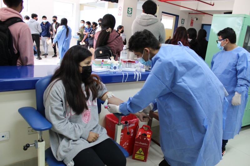 Centro Médico de la UNAMBA realiza examen médico a ingresantes 2023-1