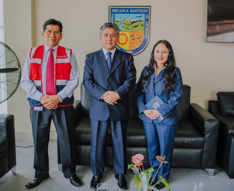 Rector de la UNAMBA recibe visita del Intendente Regional de SUNAFIL Apurímac