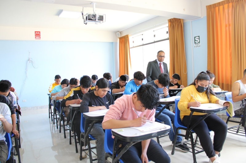 Más de 1,300 postulantes rindieron el examen de admisión ordinario 2023-1 para ingreso a la UNAMBA