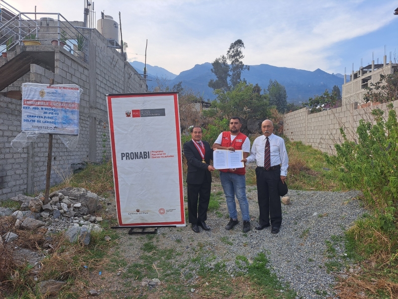 PRONABI entrega terreno incautado en custodia temporal a la UNAMBA