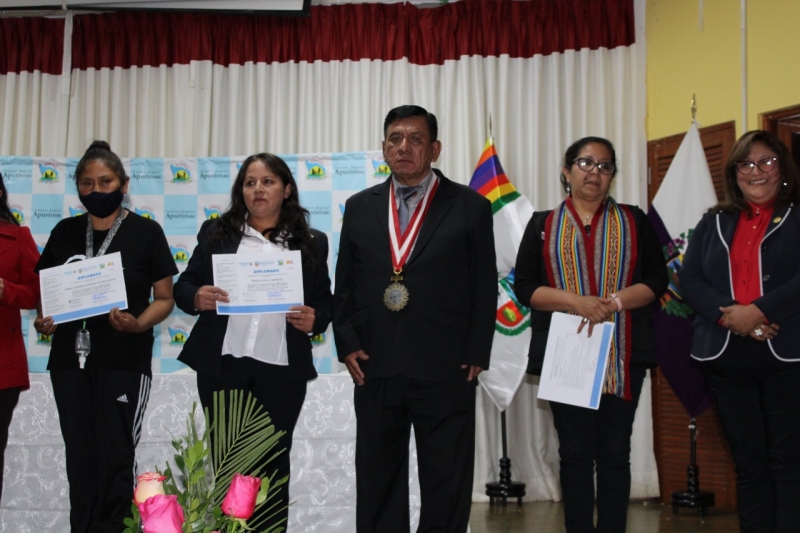 Entrega de certificados del diplomado “DISEÑO, GESTIÓN Y EVALUACIÓN DE PROYECTOS DE INNOVACIÓN EDUCATIVA&quot;