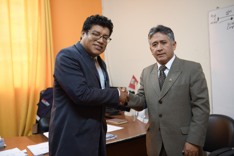 Rector de la UNAMBA sostuvo reunión de fortalecimiento interinstitucional con director del Hospital Regional Guillermo Díaz de la Vega