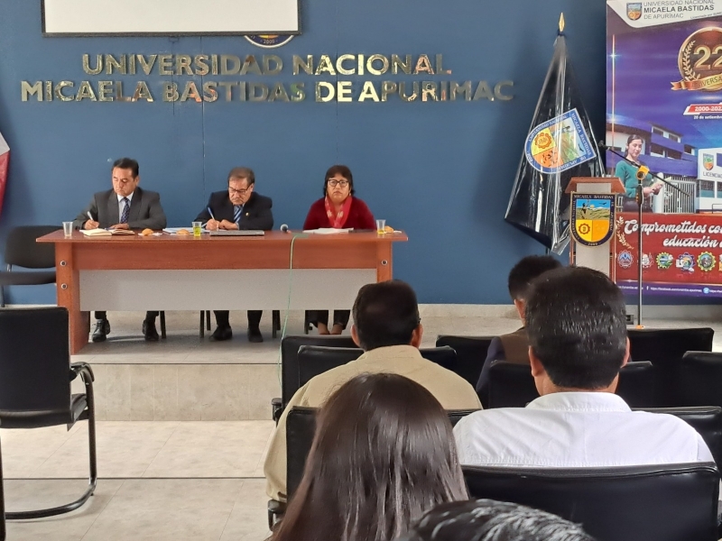 UNAMBA: importante reunión de autoridades universitarias con docentes