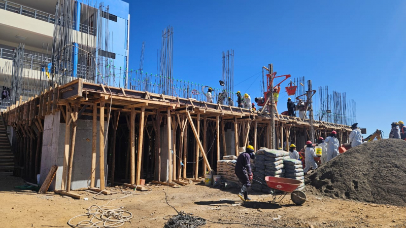Se realizó el techado del primer nivel del proyecto de mejoramiento de Ingeniería de Minas de la filial Haquira
