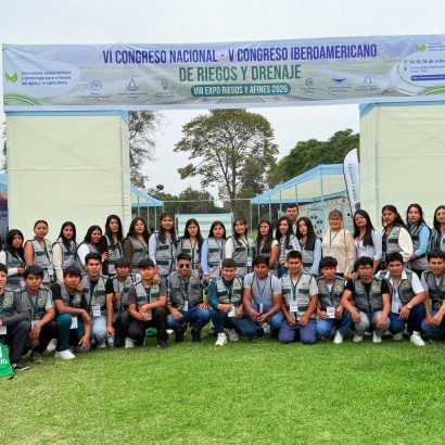 𝐄𝐬𝐭𝐮𝐝𝐢𝐚𝐧𝐭𝐞𝐬 𝐝𝐞 𝐈𝐧𝐠𝐞𝐧𝐢𝐞𝐫𝐢́𝐚 𝐀𝐠𝐫𝐨𝐞𝐜𝐨𝐥𝐨́𝐠𝐢𝐜𝐚 𝐲 𝐃𝐞𝐬𝐚𝐫𝐫𝐨𝐥𝐥𝐨 𝐑𝐮𝐫𝐚𝐥 𝐩𝐚𝐫𝐭𝐢𝐜𝐢𝐩𝐚𝐧 𝐞𝐧 𝐞𝐥 𝐕𝐈 𝐂𝐨𝐧𝐠𝐫𝐞𝐬𝐨 𝐍𝐚𝐜𝐢𝐨𝐧𝐚𝐥 𝐲 𝐕 𝐂𝐨𝐧𝐠𝐫𝐞𝐬𝐨 𝐈𝐛𝐞𝐫𝐨𝐚𝐦𝐞𝐫𝐢𝐜𝐚𝐧𝐨 𝐝𝐞 𝐑𝐢𝐞𝐠𝐨 y 𝐃𝐫𝐞𝐧𝐚𝐣𝐞 𝟐𝟎𝟐𝟔 𝐞𝐧 𝐋𝐢𝐦𝐚