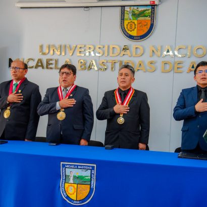 𝐔𝐍𝐀𝐌𝐁𝐀 𝐜𝐨𝐧𝐦𝐞𝐦𝐨𝐫𝐚 𝐞𝐧 𝐬𝐨𝐥𝐞𝐦𝐧𝐞 𝐜𝐞𝐫𝐞𝐦𝐨𝐧𝐢𝐚 𝐥𝐨𝐬 𝟐𝟒 𝐚𝐧̃𝐨𝐬 𝐝𝐞 𝐥𝐢𝐝𝐞𝐫𝐚𝐳𝐠𝐨 𝐲 𝐞𝐱𝐜𝐞𝐥𝐞𝐧𝐜𝐢𝐚 𝐞𝐧 𝐥𝐚 𝐟𝐨𝐫𝐦𝐚𝐜𝐢𝐨́𝐧 𝐝𝐞 𝐢𝐧𝐠𝐞𝐧𝐢𝐞𝐫𝐨𝐬 𝐚𝐠𝐫𝐨𝐢𝐧𝐝𝐮𝐬𝐭𝐫𝐢𝐚𝐥𝐞𝐬